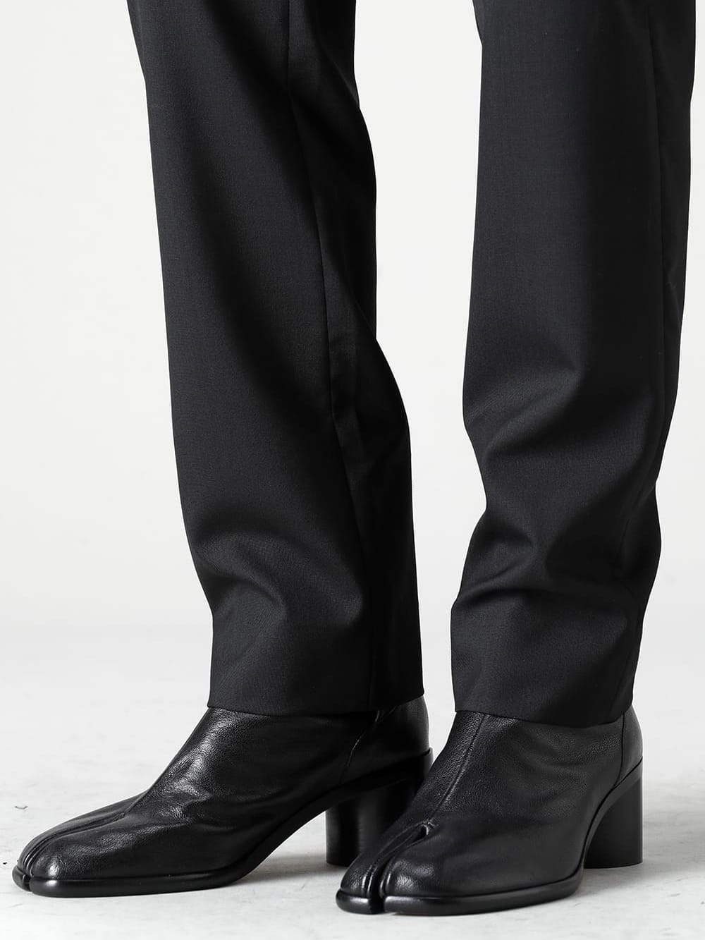 Maison Margiela - メゾン マルジェラ 2022-23AW日本へのリスペクトを感じさせるクラシカルなホック着脱デザイン- S57WU0132 タビ アンクルブーツ 6cm 3-004