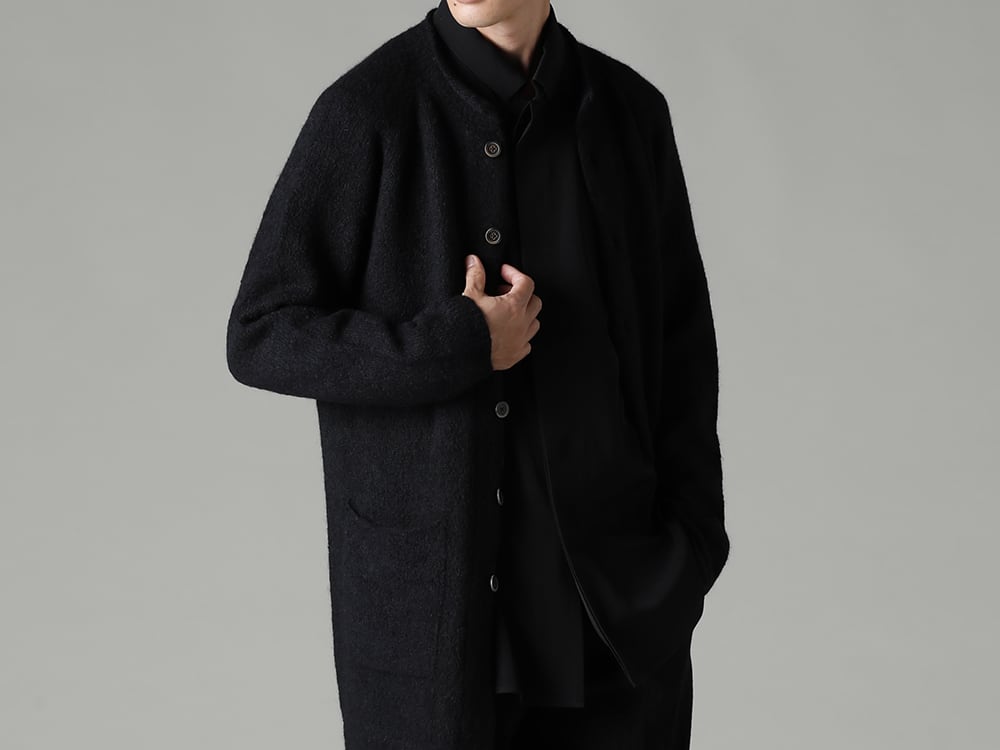 Forme d`expression 22-23AW(秋冬) 美しいアルパカ素材で大人な佇まいを演出 -  HM014-SIOB アルパカ ロング コート  -  HS007-FGGB リラックス アウター シャツ  -  UP110-354B コントゥア パンツ 2.0  -  788Z_H バックジップブーツ ダブルソール - ホース フルグレイン レザー