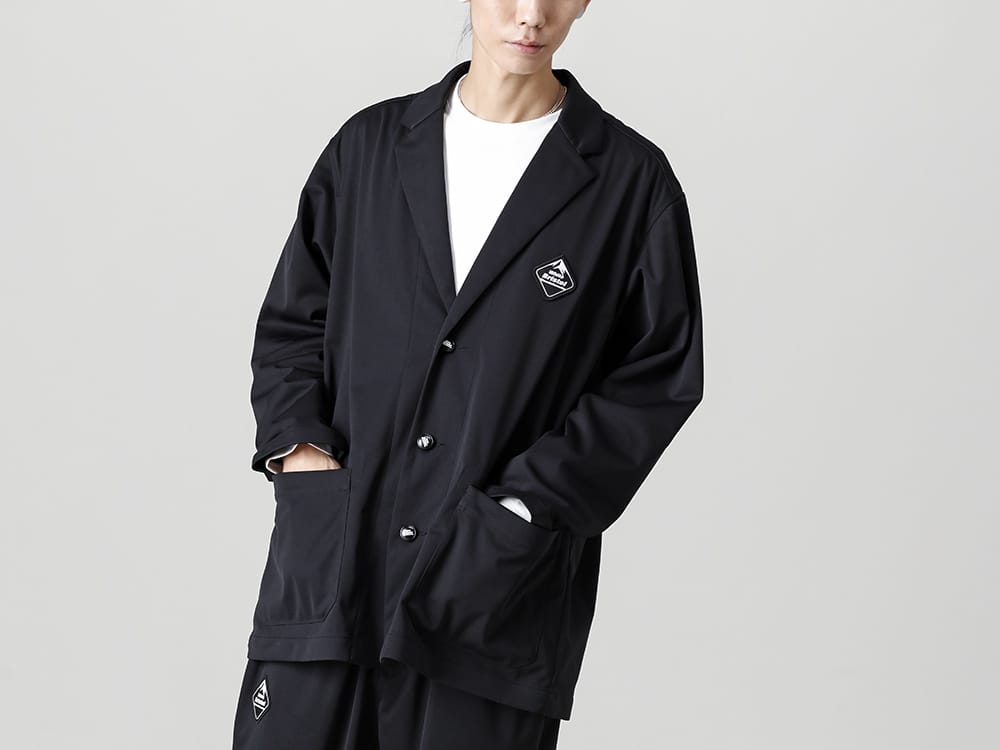 White Mountaineering 2022-23AW Comfortable to wear using GORE-TEX INFINIUM with excellent windproof breathability!  - WM × F.C.Real Bristol Tailored Jacket - FN3362
CLASSIC CHEST LOGO LS TEE 2-004