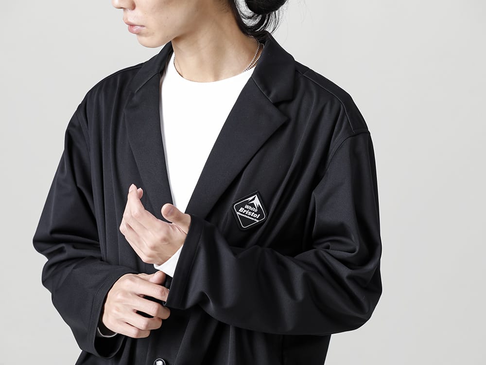 White Mountaineering 2022-23AW Comfortable to wear using GORE-TEX INFINIUM with excellent windproof breathability!  - WM × F.C.Real Bristol Tailored Jacket - FN3362
CLASSIC CHEST LOGO LS TEE 2-005