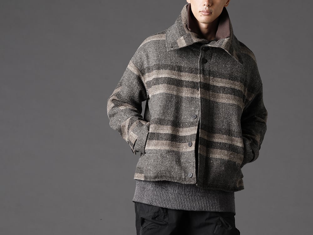 The Viridi-anne DEVOA 22-23AW Mixing brands for fashion enjoyment -  KI-CBS High neck jacket striped wool VI-3531-07-Gray Cotton Cashmere Pullover Gray