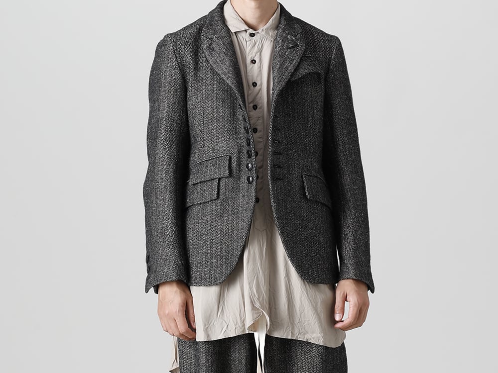 KLASICA 22-23AW(秋冬) レーヨンシャツとワイドパンツでこなれた着崩しを実現 - 22C-40BLZ-HUNTS 10ボタン ドール ブレザー - クラッシック ヘリング ボーン - 22C-72SH39-SH-039-Sand オーバー サイズ クラッシック ワイド シャツ サンド 3-001