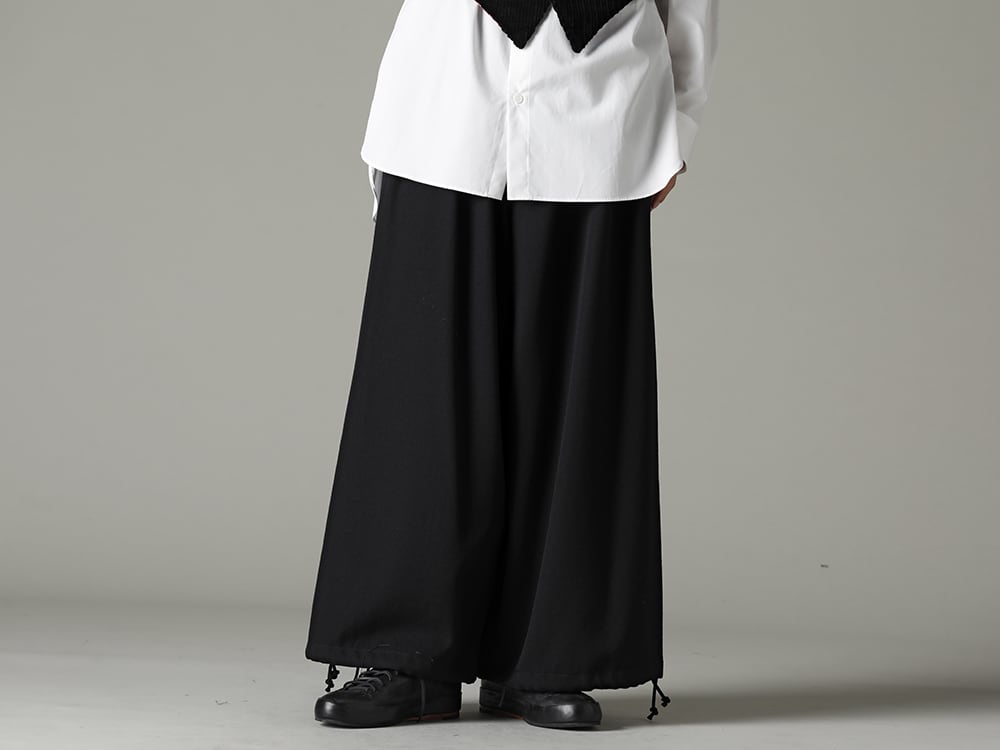 Yohji Yamamoto 22-23AW collection Style #1. 1-003
