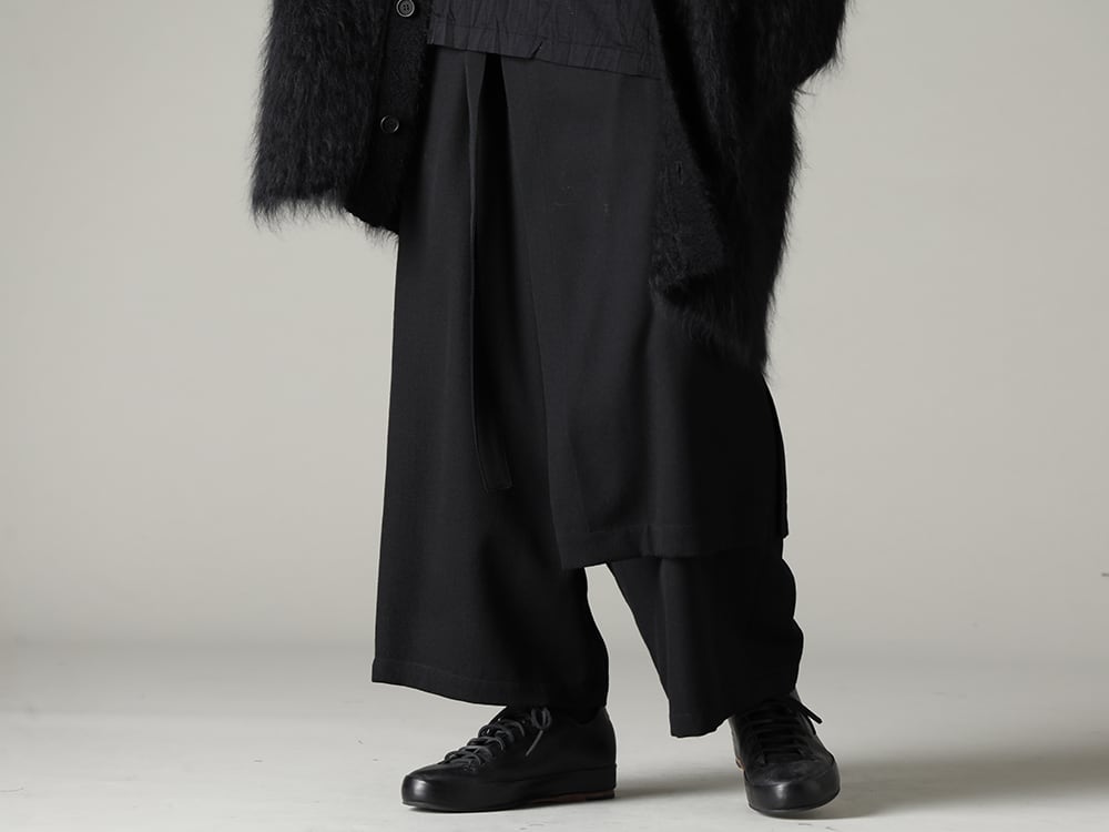 Yohji Yamamoto 22-23AW collection Style #3. 3-004