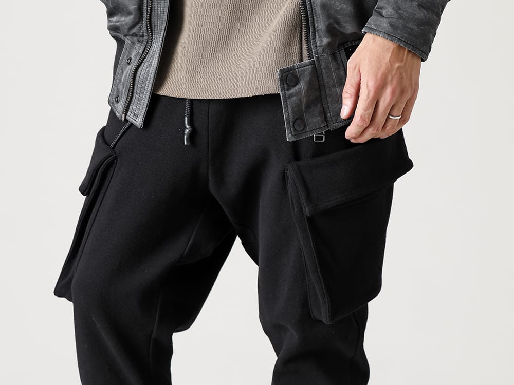 RIPVANWINKLE 2022-23AW Bomber heat cut sew made with a combination of thermal fabric. - RB-430-Deep-Black Bush Easy Jersey Deep Black
 3-005