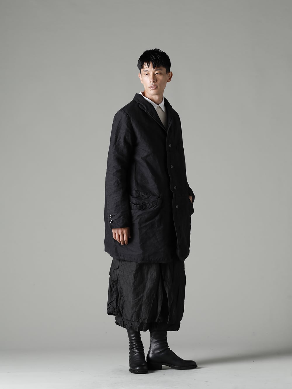 GARMENT REPRODUCTION OF WORKERS(ガーメント リプロダクション オブ ワーカース) 22-23AW(秋冬)  古来から使用されていた天然素材『和紙』 - Arthur-Coat-Washi-Black アーサー コート 和紙 ブラック - 22C-69PO-TRANSIT-Natural テク コンバージョン リラックス フィット 7G ニット ナチュラル - SH-035 シャツ トーマス メイソン - New-Wrap-Pants-Gray-Stripe ニュー ラップ パンツ グレー ストライプ - 788Z_H バックジップブーツ ダブルソール - ホース フルグレイン レザー 1-003