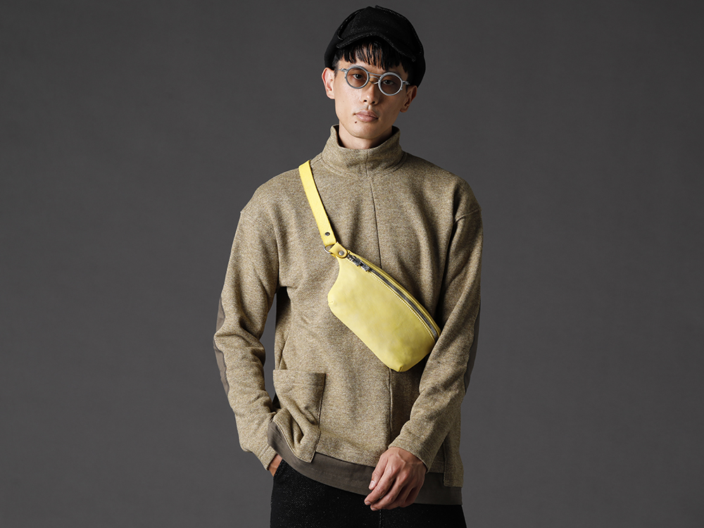 ザ ヴィリディアン / リガーズ / グイディ 2022-23AW - インナーにも使いやすい秋カラーのプルオーバー - VI-3533-01-Beige(綿ウール裏毛 ハイネックプルオーバー ベージュ) VI-3548-09(綿ウール キャップ) RG2001TVA-Gray-Gray-Clear(リガーズ コラボレーション サングラス グレー+グレー / L.ミラー) BV06-CO84T(スモール クロッシー ボディ バッグ ソフト ホース フルグレイン レザー CO84T) - 2-001