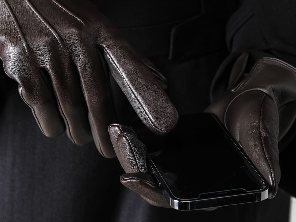 DENTS 22-23AW DENTS - 22-23AW collection Elton Unlined Touch Screen Leather Glove Brown. 3-002