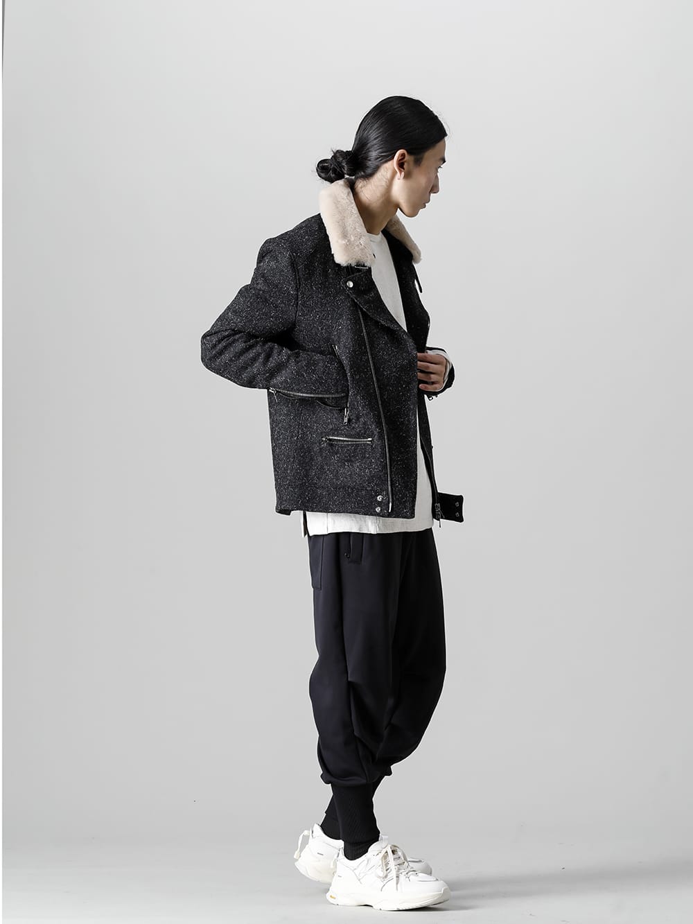 SUNCORE 2022-23AW Styling Simple jersey pants and an inner select to complement your tweed look - RB-450 Wool Boa Riders - RB-433-Matt-Black Balloon Jersey Pants Matt Black - SVC879C004-Ivory Para Traceur Light Ivory 1-001