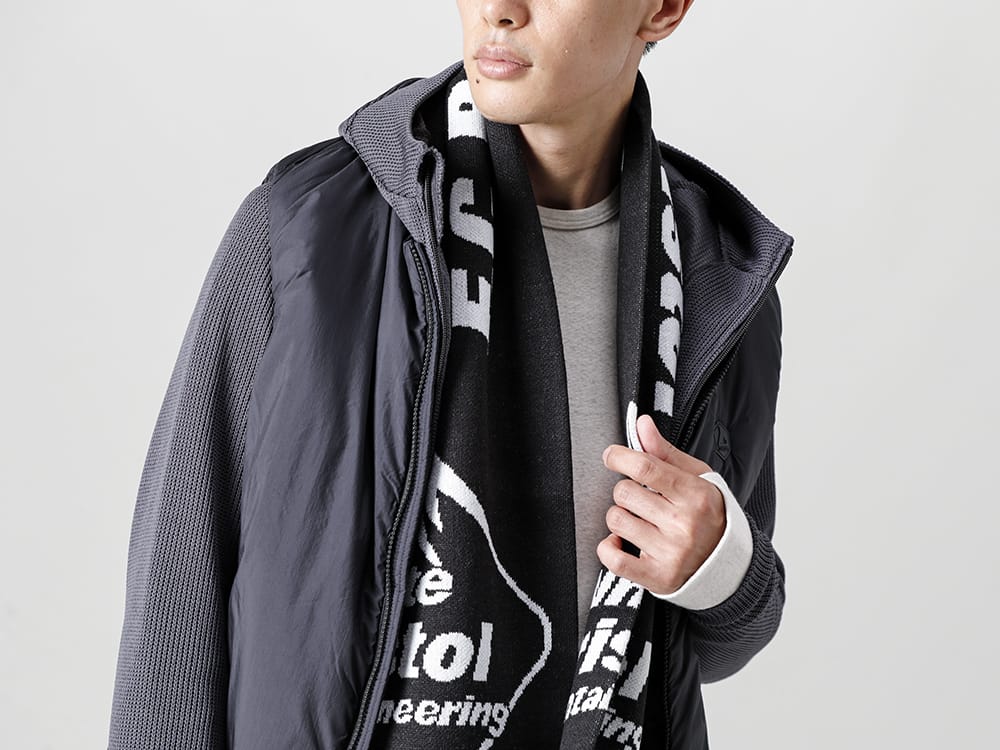 White Mountaineering - ホワイトマウンテニアリング 22-23AW 秋も深まりストールの季節が到来  - WM2273824-WM × F.C.Real Bristol Muffler - MMA-LAN-01-Heating Inner Vest Black - RB-427-Motorcycle Hoodie Selenium Gray 2-001