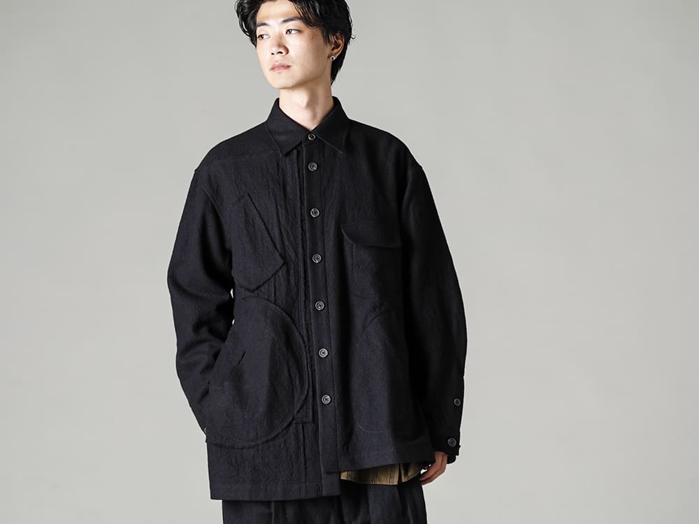 ZIGGY CHEN 22-23AW ZIGGY CHEN 22-23AW shirt jacket The versatility of this item is highly recommended for both first-time buyers and fans of ZIGGY CHEN. -  0M2230733-Geometric Patchwork Shirt - 0M2230706-Front Slit Pocket Shirt