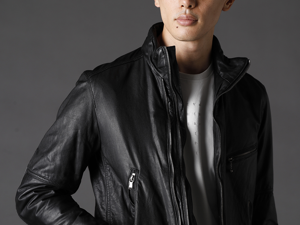 The Viridi-anne 2022-23AW - 見出し - VI-3504-06-Black(Goat Leather Jacket Black) VI-3545-01-L-Gray(Jersey Stitch Embroidered L/S Tee L.Gray) VI-3549-09(Cotton Wool Beanie) - 2-004
