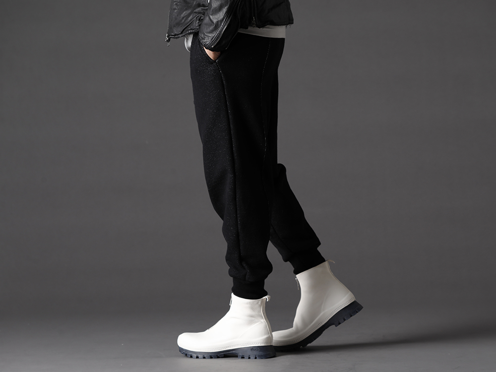 The Viridi-anne / GUIDI 2022-23AW - Non-stress, easy to wear autumn and winter pants. - VI-3535-04(Wool / Cotton brushed lining Drop Crotch Pants) VS01(Front Zip Sneakers Boots-Horse Full Grain Leather) - 3-002
