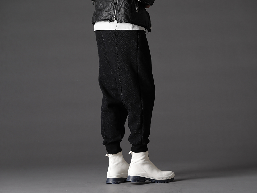 The Viridi-anne / GUIDI 2022-23AW - Non-stress, easy to wear autumn and winter pants. - VI-3535-04(Wool / Cotton brushed lining Drop Crotch Pants) VS01(Front Zip Sneakers Boots-Horse Full Grain Leather) - 3-003