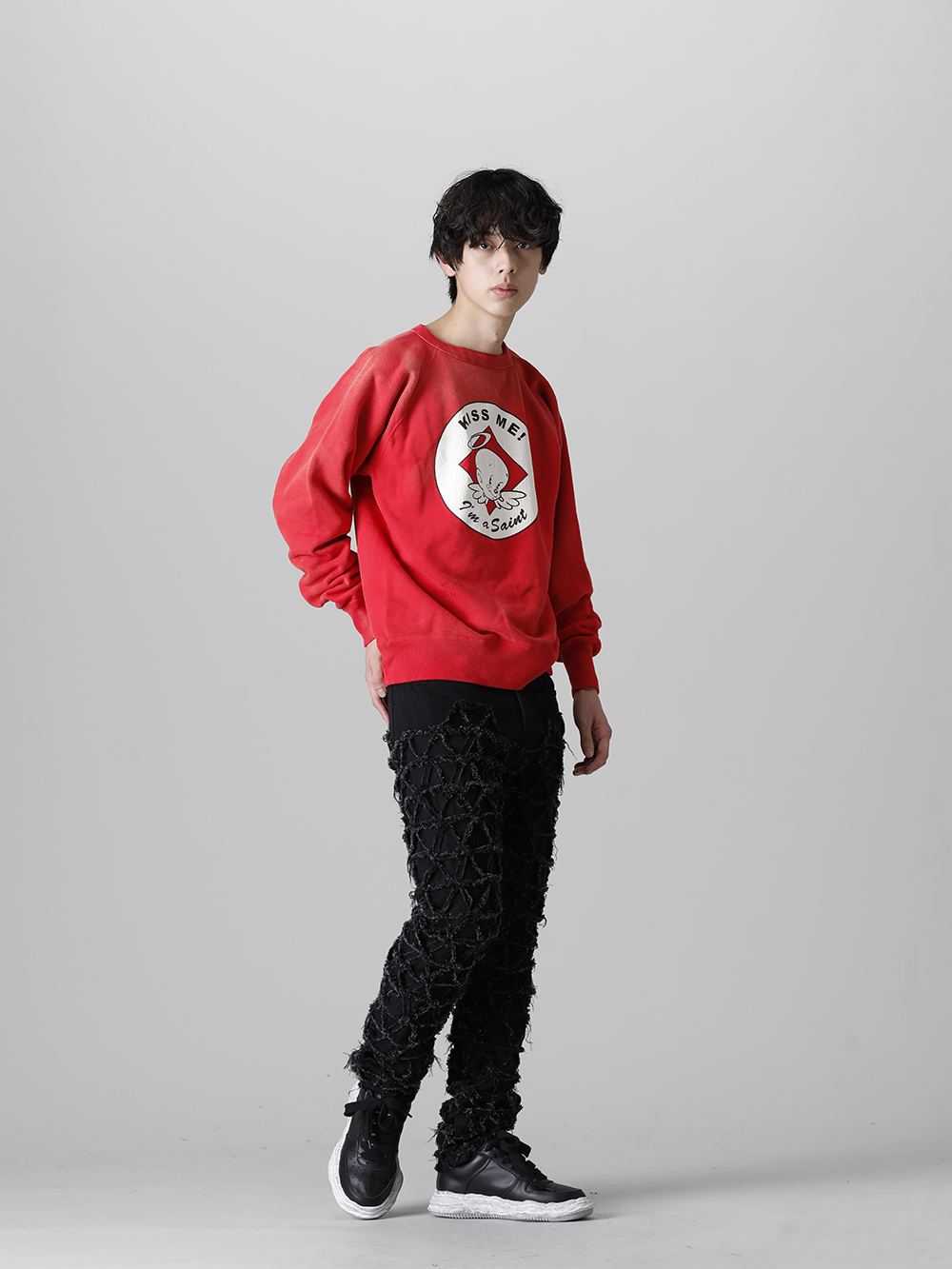©️SAINT M×××××× 2022-23秋冬系列的第6波单品发布了!现在店铺和网购同时开始销售! - SM-A22-0000-019(KISS ME Raglan sleeve Sweat shirt) - 1-014