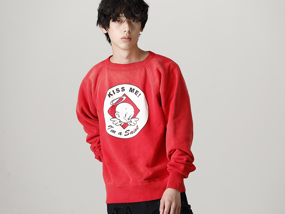 ©️SAINT M×××××× 2022-23秋冬系列的第6波单品发布了!现在店铺和网购同时开始销售! - SM-A22-0000-019(KISS ME Raglan sleeve Sweat shirt) - 1-015