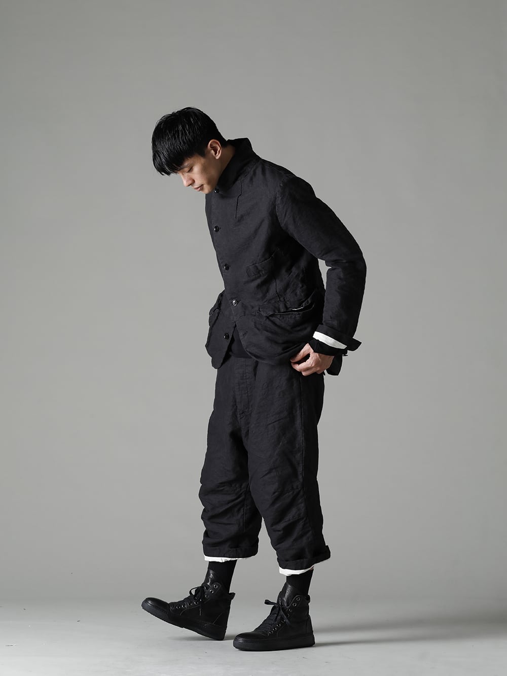 GARMENT REPRODUCTION OF WORKERS(ガーメント リプロダクション オブ ワーカース) 22-23(秋冬)  ゴッホの名画からインスパイア - Vincent-Jacket-Washi-Black ビンセント ジャケット 和紙 ブラック - TTC-swcm-blk コットンボトルネック ブラック - Arthur-Pants-Washi-Black アーサー パンツ 和紙 ブラック - M25S03-MOLDY-BLACK レザー スニーカー モルディ ブラック 1-001