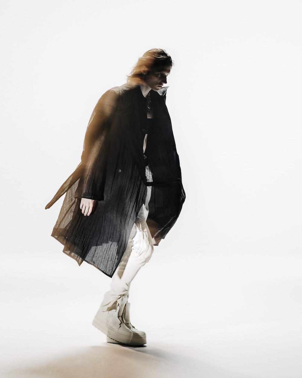 只今よりJULIUS(ユリウス) 2023SS(春夏)コレクションのオンライン先行予約受付を開始いたします! - 1-002