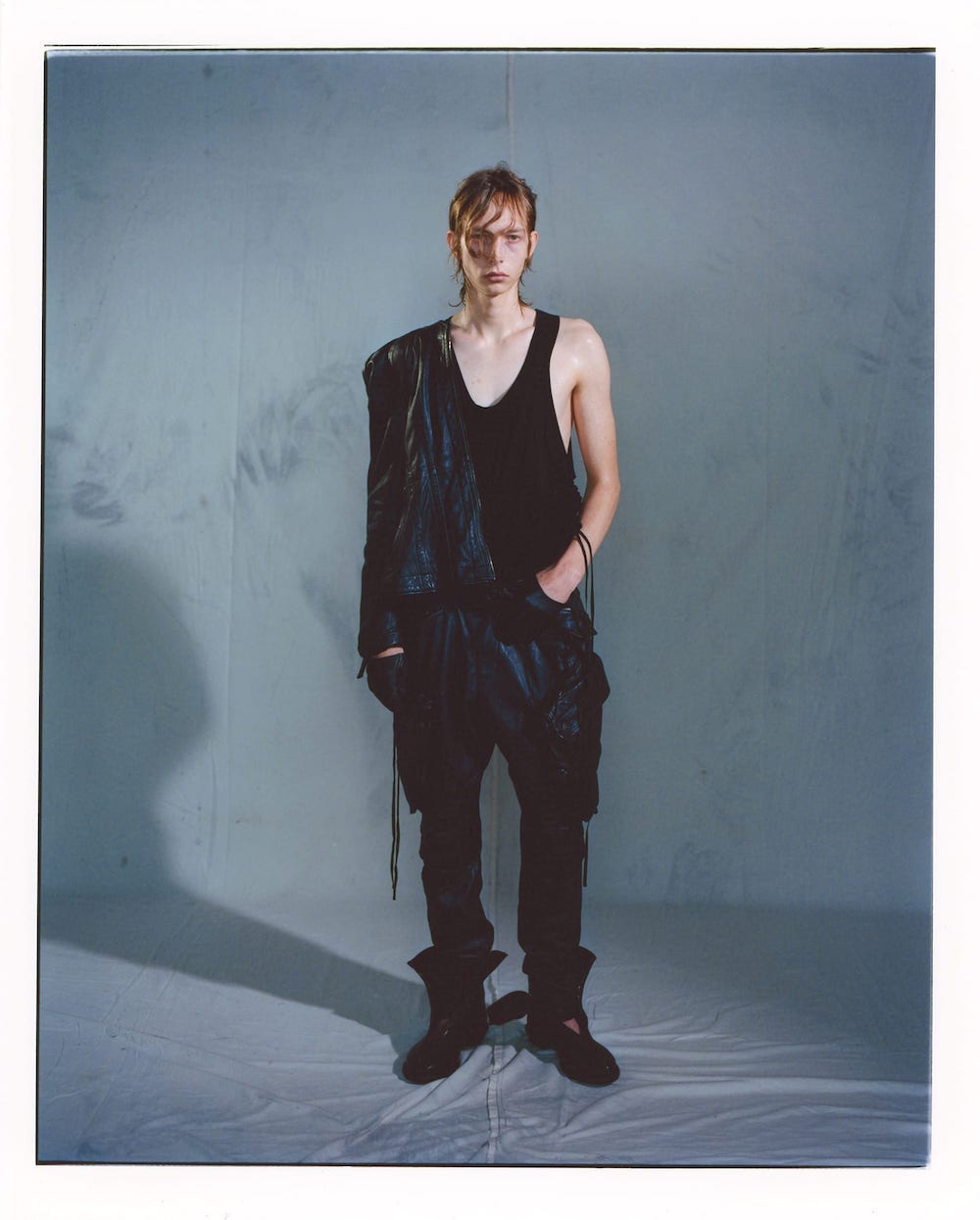 只今よりJULIUS(ユリウス) 2023SS(春夏)コレクションのオンライン先行予約受付を開始いたします! - 2-001