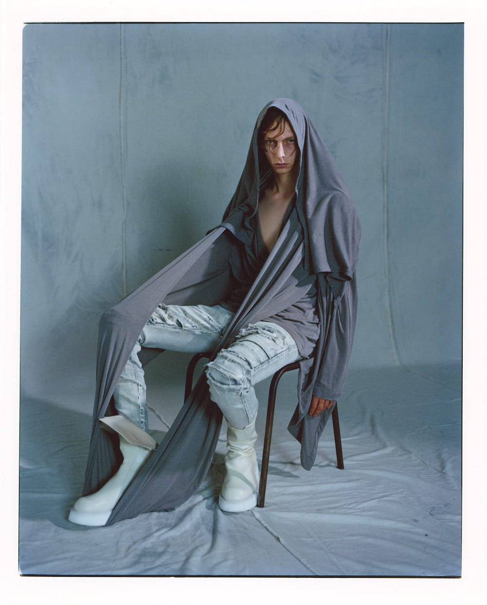 只今よりJULIUS(ユリウス) 2023SS(春夏)コレクションのオンライン先行予約受付を開始いたします! - 2-002