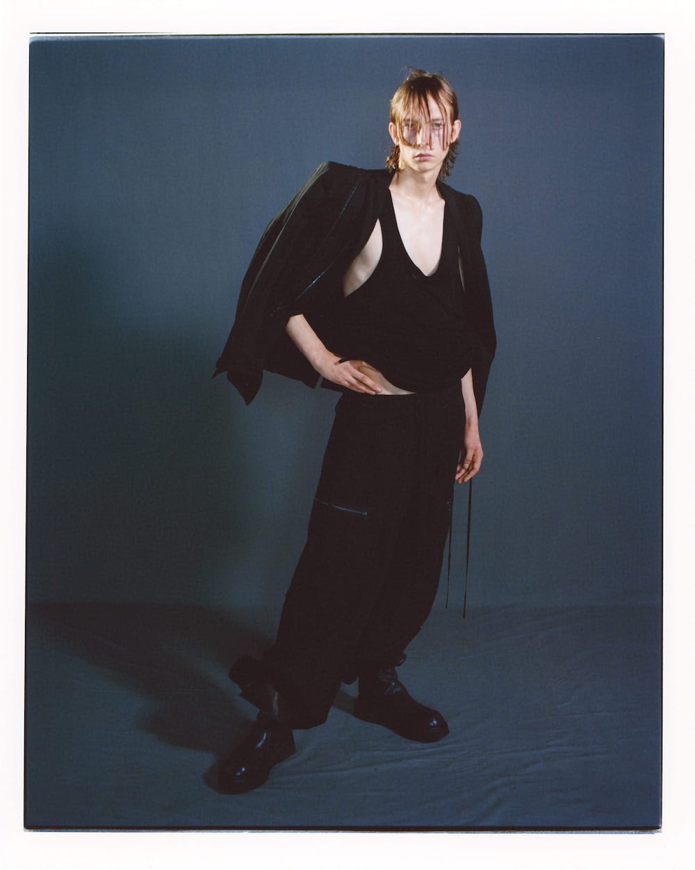 只今よりJULIUS(ユリウス) 2023SS(春夏)コレクションのオンライン先行予約受付を開始いたします! - 2-008