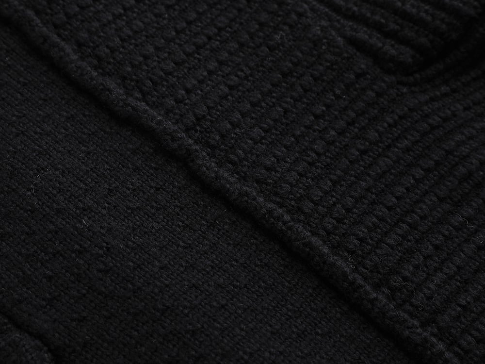 DEVOA(デヴォア) 22-23AW(秋冬) 左右で異なる編み方を用いたルーズフィットのジップアップハイネックニット - KTS-MLH-Black ハイ ネック ニット メリノ ウール ブラック 1-006