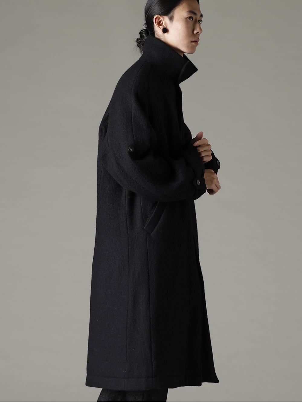 DEVOA(デヴォア) 22-23AW(秋冬) 大人の遊び心と落ち着いたシャープさ  - CTI-WYH ハイネックコートウールミリング PTN-SHK スケーター パンツ シェットランド ウール / リネン FW-CTN レザー シューズ GUIDI カーフ 2-004