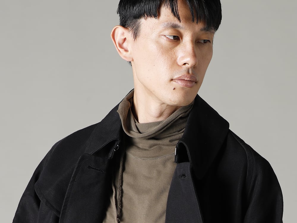 masnada 22-23AW Impressive front design  - 22C-59TRCGRANADO-Black Motorcyclist Trench Coat Black - M2981 High Neck Tshirt