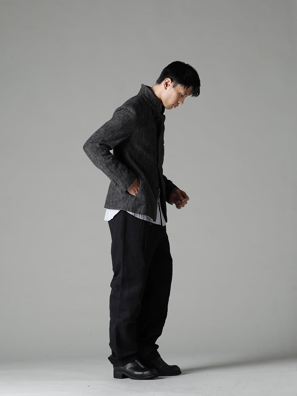 Forme D`expression 22-23AW  The luxury feel that only handmade brands can offer - UG061-354G Short Jacket - Sh112-A70 Tyrol Shirt - 22C-63MTR-Black 1960 British Military Trousers Base Cargo Pants Black - PL0FZ Orthopaedic Decollete Shoes Double Sole Horse Full Grain - PL0FZ 1-001