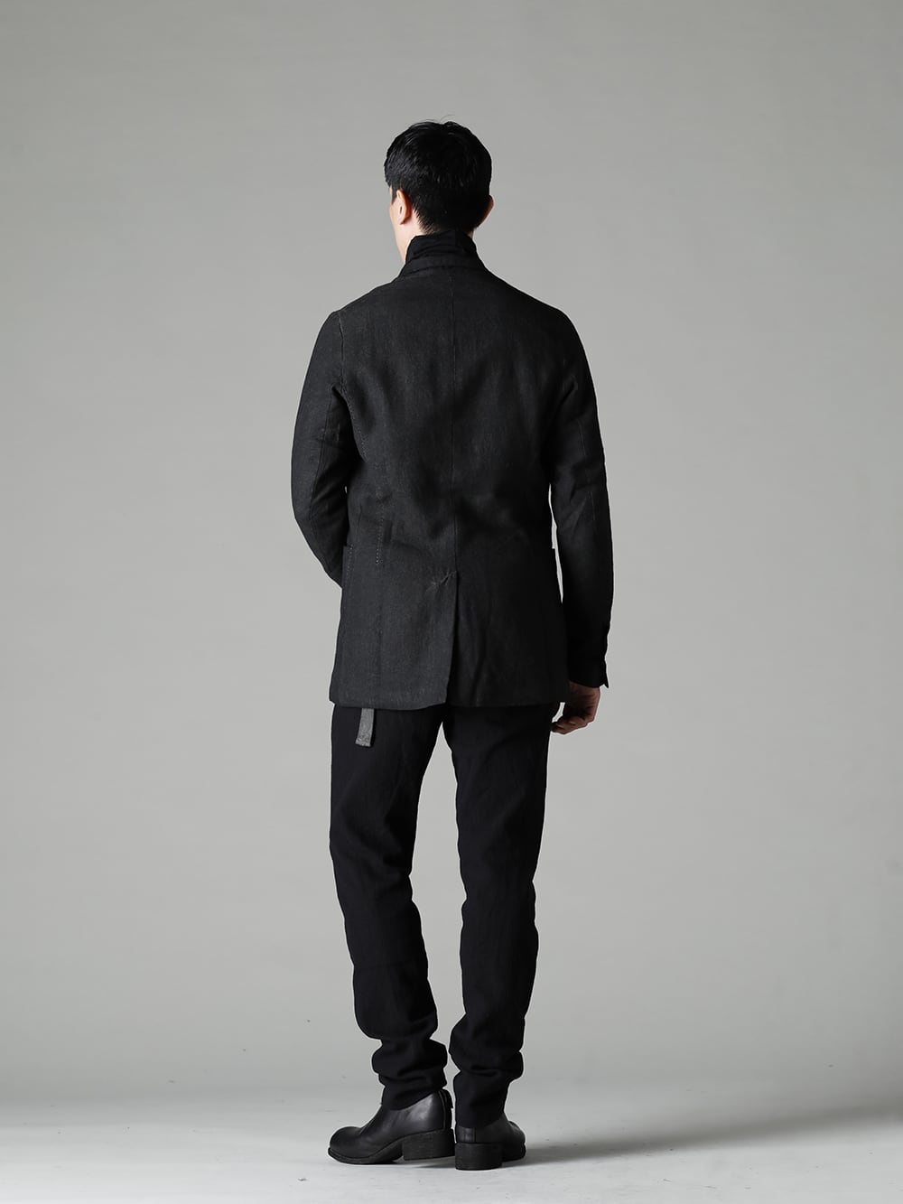 masnada(マスナダ) 22-23AW(秋冬)  メイン級のジャケットでコーディネートを彩る - M2921 リバーシブル ジャケット - TTC-swcm-blk コットンボトルネック ブラック - UP110-354B コントゥア パンツ 2.0 - PL0FZ オーソピーディック デコルテ シューズ ダブルソール ホース フルグレイン - PL0FZ 1-002