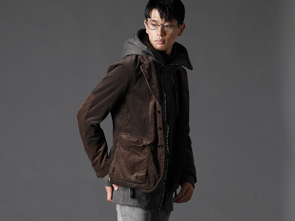 ザ ヴィリディアン / ディーハイゲン / リガーズ 2022-23AW - インナーにフーディーを合わせてカジュアルダウン - VI-3520-06(コーデュロイ ジャケット) ST101-0222A-Dust(無撚糸裏毛ダブルジップフーデッドジャケット ダスト) VI-3542-01-Brown-Gray(NY/PUベア天竺 タートルT ブラウン グレー) RG2001TVA-Vintage-Black-Black(リガーズ コラボレーション サングラス ヴィンテージブラック+ブラック / クリアー+D.グレー レンズ) - 2-002