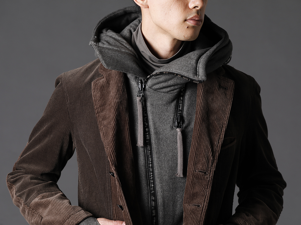 ザ ヴィリディアン / ディーハイゲン 2022-23AW - インナーにフーディーを合わせてカジュアルダウン - VI-3520-06(コーデュロイ ジャケット) ST101-0222A-Dust(無撚糸裏毛ダブルジップフーデッドジャケット ダスト) VI-3542-01-Brown-Gray(NY/PUベア天竺 タートルT ブラウン グレー) - 2-004