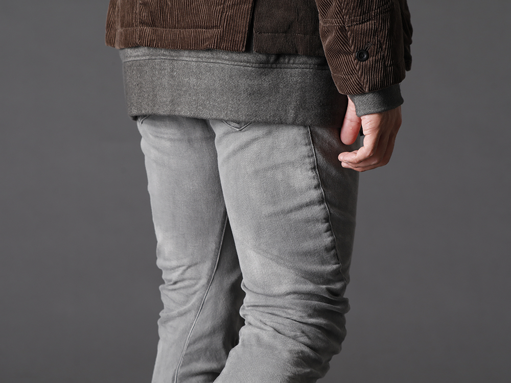 ユリウス 2022-23AW - カジュアルなスタイリングの中にも美しさを感じるシルエット - 787PAM5-GR(インダイレクト スキニーデニム グレー) - 3-006