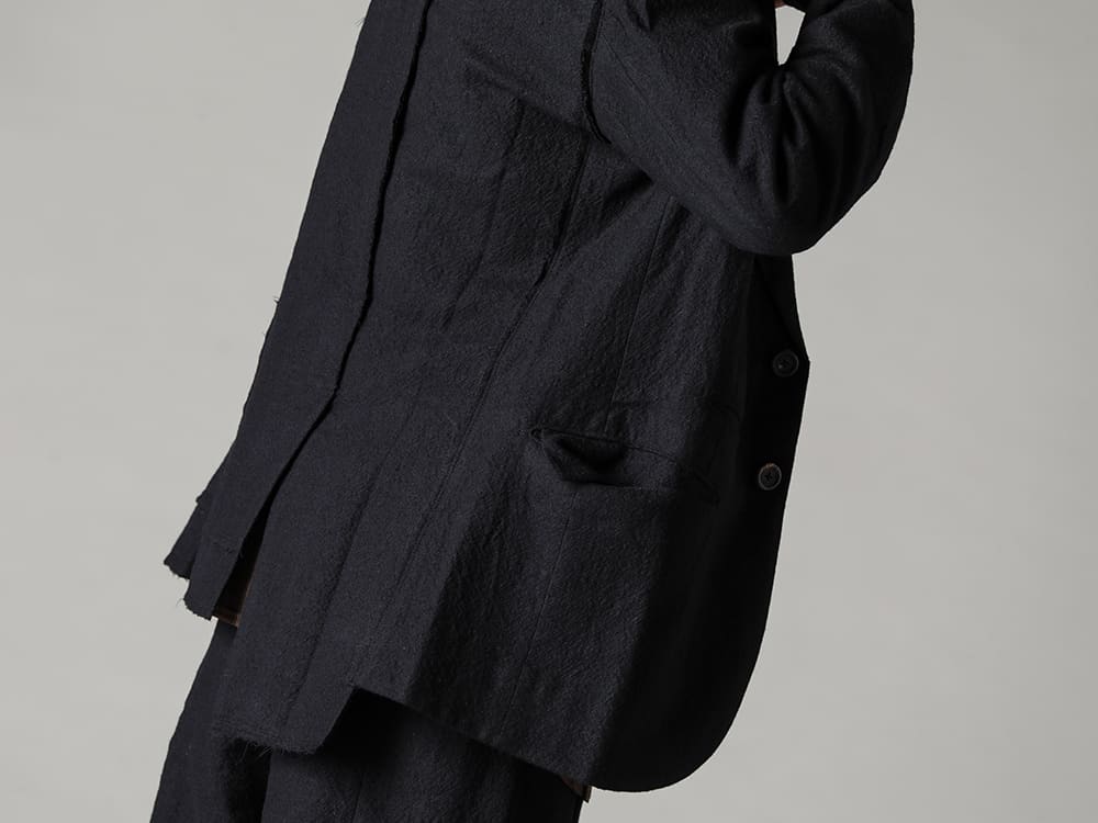 ZIGGY CHEN-ジギーチェン 22-23AW(秋冬) 表とは相反した個性的な裏地が特徴の変形ジャケット  - 0M2230912-アシンメトリック 2ボタンブレザー - 0M2230706-フロントスリット ポケットシャツ 2-006
