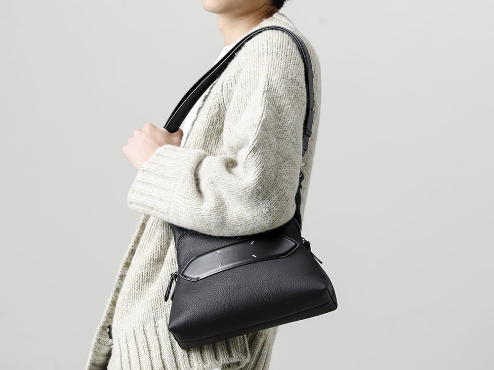 Maison Margiela 2022-23AW Relaxed knit cardigan with the iconic 