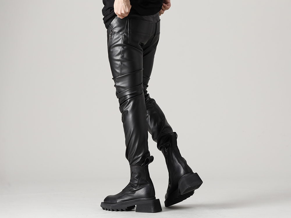 ユリウス 2023PS - JULIUS(ユリウス) 2023PSコレクションよりデリバリーが開始！只今より店頭・通販共に販売スタート！ - 807PAM8(シンセティックレザー プレザー インダイレクトパンツ) - 1-010