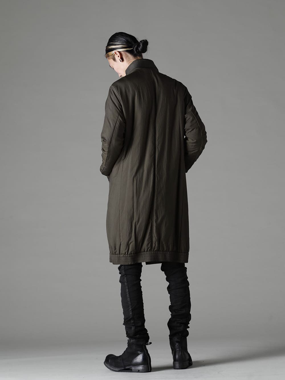 DEVOA BORIS BIDJAN SABERI 22-23AW styling The image is designed with a sense of the season in mind, but without sacrificing lightness. - JKI-PNP-Dark-Khaki Nylon coat shrink nylon dark khaki SHIRT1-F1505F-F035 shirt1 F1505F+F035 87-P13-TIGHT-FIT P13TF F1939 BOOT4-LEATHER Boots 4 Leather 1-002