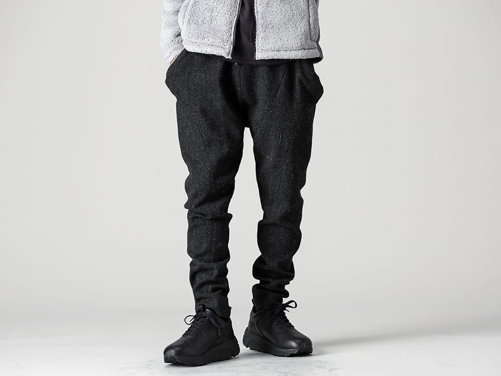 RIPVANWINKLE 2022-23AW A solid wool jersey for those looking for tweed pants this season RB-446-T.Black Solid Wool Jersey T.Black - SCV186C016 Black Night Run Light Black 3-001