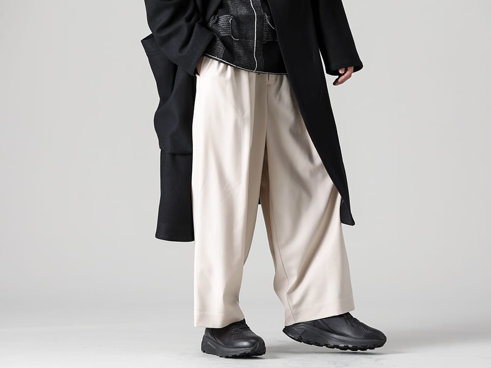 VU - ヴウ 2022-23AW 見出し3 　vu-a22-p10 Off white ニー ワイドパンツ - SCV186C016 Black ナイト ラン ライト Black 3-001