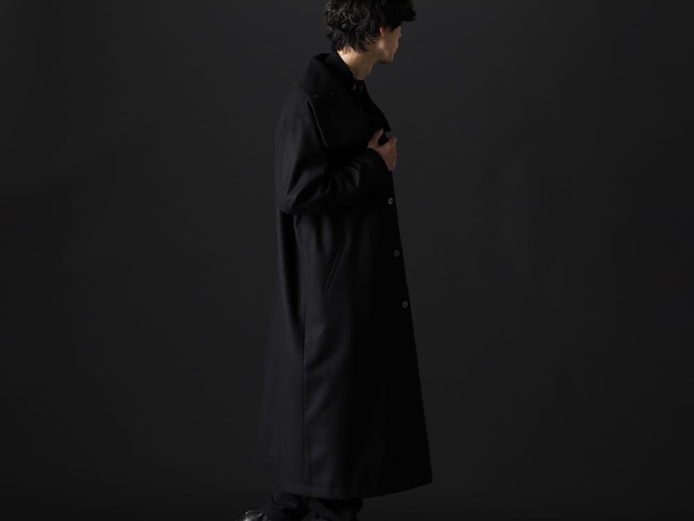 クジャク 2022-23AW - ネックデザインが特徴のロングコート - KJ-22AW01(スズラン コート) - 2-002