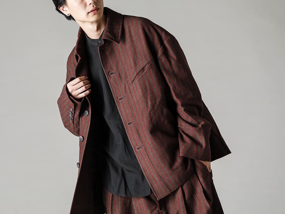 ZIGGY CHEN-ジギーチェン 22-23AW(秋冬) パーツはそれぞれ単体でも着用可能なフルライニング仕様 -  0M2231111-ディタッチャブル インバネス コート - 0M2230709-マンダリンカラー ポケットシャツ 3-003
