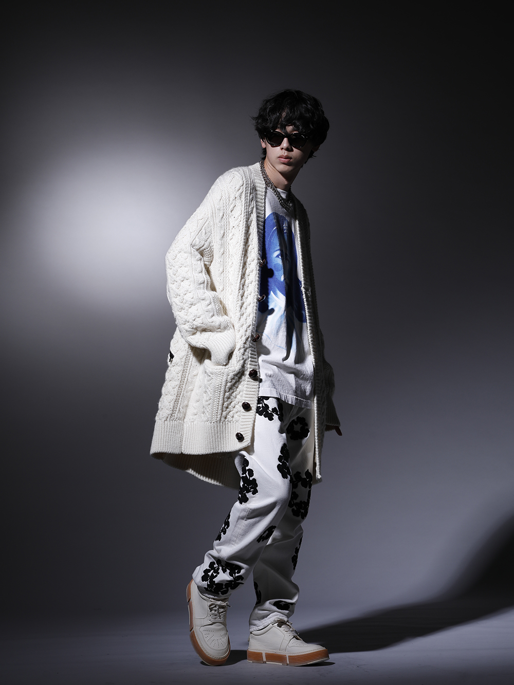 TAKAHIROMIYASHITATheSoloist. / SAINT M×××××× / DENIM TEARS / GUIDI 2022-23AW - Adding a touch of luxury to street style - sk.0001AW22-White(double zip balloon shaped aran pattern cardigan White) SM-A22-0000-069(BORN X RAISED × ©SAINT M×××××× CLOWN Long sleeve T-shirt White) DT-S22-0000-012(COTTON WREATH Chainstitch Jean White - 501-500-30) GJ02-CO00T(Laced Up Boots - Horse Full Grain Leather - GJ02 CO00T) sa.0010AW22(Sunglasses kurdt) sa.0024AW22(Quadruple glass beads with ball chain necklace) - 1-002