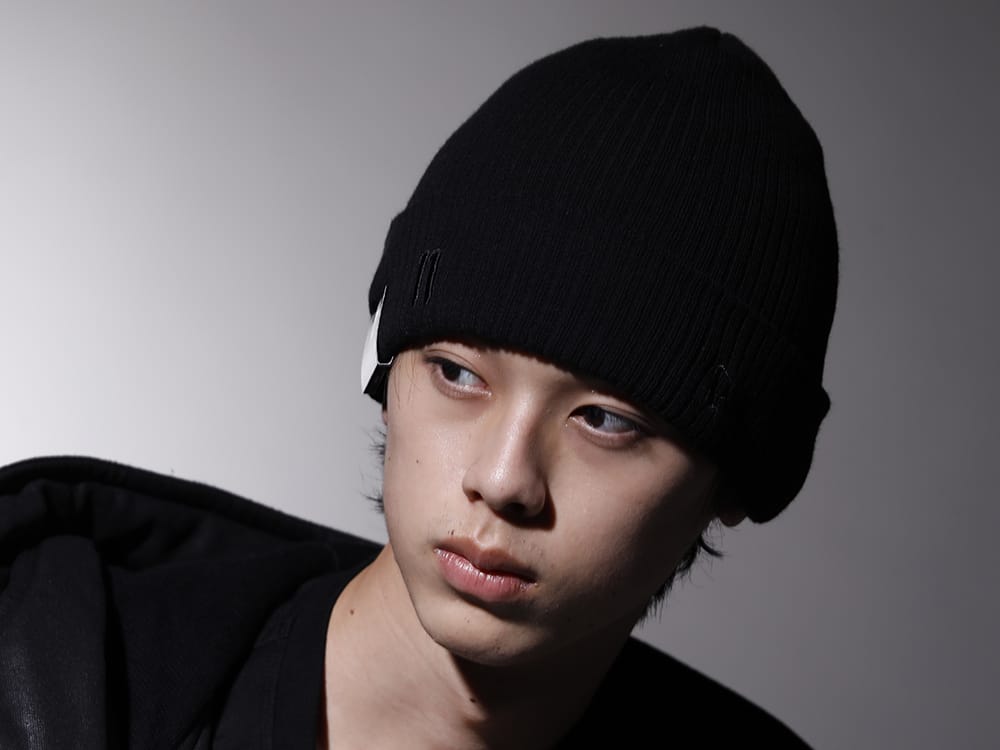 イレブン バイ ボリス ビジャン サベリ 2022-23AW - コーティングが特徴的なJULIUSのフーディー - BEANIE1-11xNE-Black-Black(イレブン バイ ボリス ビジャン サベリ × ニューエラ - ビーニー1 11xNE ブラック × ブラック) - 2-009