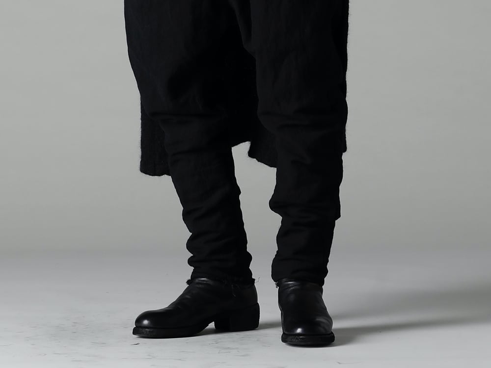 Forme D`expression 22-23AW Slim-fit bottoms are recommended for a clean look - HM014-SIOB Alpaca Long Coat - 22C-72SH39-SH-039-Black Over Sized Classic Wide Shirts Black - M2913 Lined Baggy Pants - 788Z_H Back Zip Boots Double Sole - Horse Full Grain Leather 3-004
