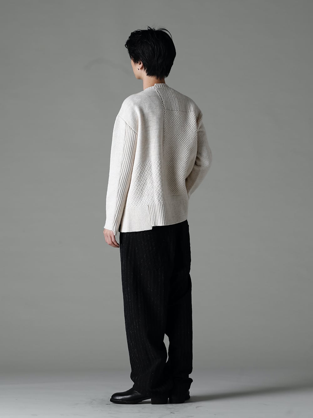 KLASICA(クラシカ) 22-23AW(秋冬) 足もとに溜を作りルーズな印象で履きこなすのがお薦め - 22C-69PO-TRANSIT-Natural テク コンバージョン リラックス フィット 7G ニット ナチュラル - 22C-51PK5-BEAUFORT 5ポケット ワーカーズ - ブラード ストライプ - 788Z_H バックジップブーツ ダブルソール - ホース フルグレイン レザー 3-003