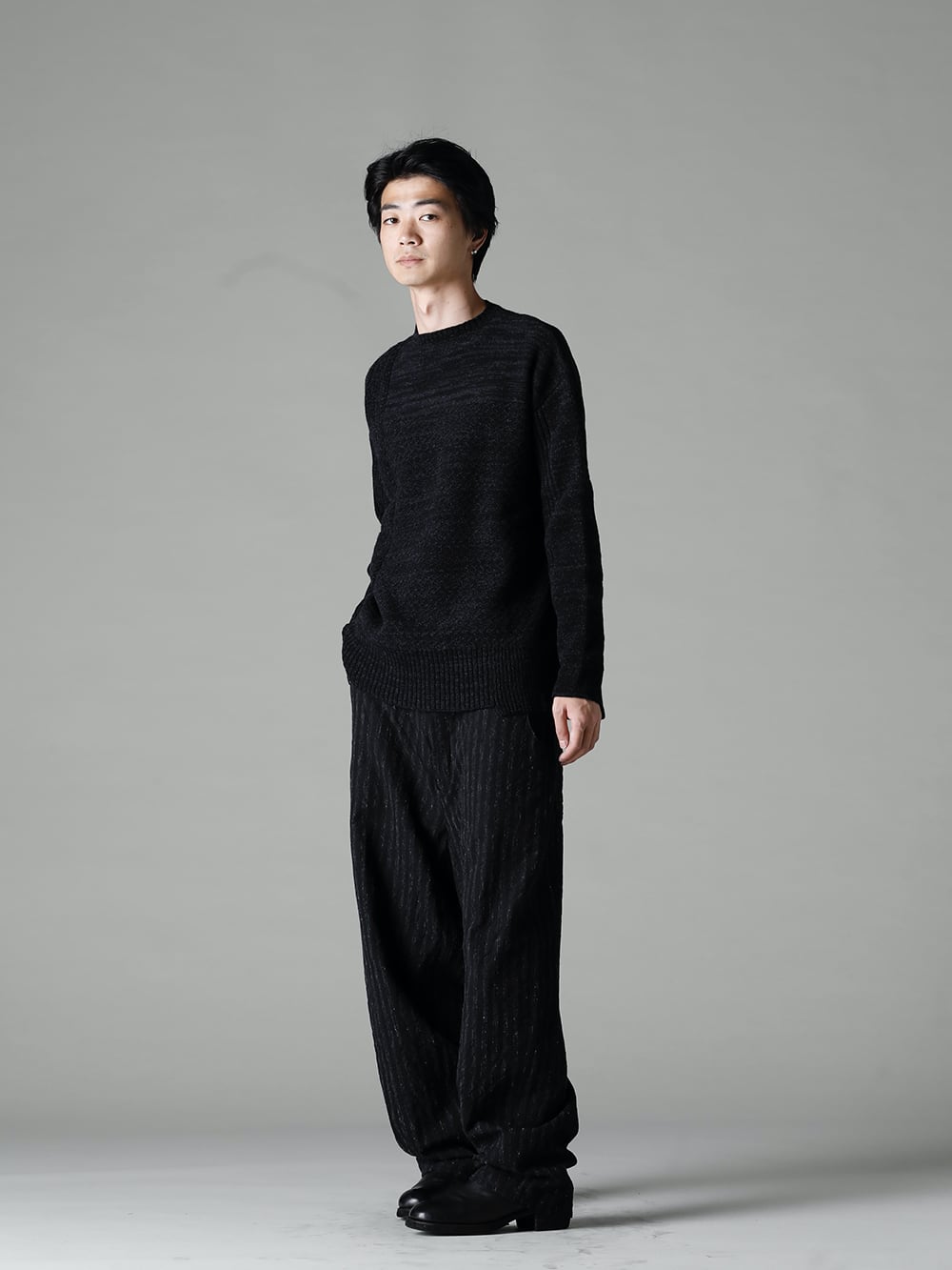 KLASICA(クラシカ) 22-23AW(秋冬) 足もとに溜を作りルーズな印象で履きこなすのがお薦め - 22C-69PO-TRANSIT-Shadow テク コンバージョン リラックス フィット 7G ニット シャドー - 22C-51PK5-BEAUFORT 5ポケット ワーカーズ - ブラード ストライプ - 788Z_H バックジップブーツ ダブルソール - ホース フルグレイン レザー 3-004