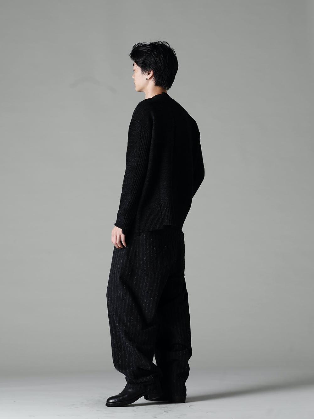 KLASICA(クラシカ) 22-23AW(秋冬) 足もとに溜を作りルーズな印象で履きこなすのがお薦め - 22C-69PO-TRANSIT-Shadow テク コンバージョン リラックス フィット 7G ニット シャドー - 22C-51PK5-BEAUFORT 5ポケット ワーカーズ - ブラード ストライプ - 788Z_H バックジップブーツ ダブルソール - ホース フルグレイン レザー 3-005