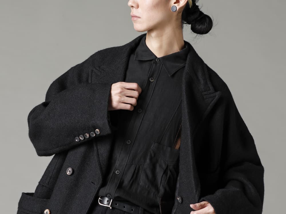 ZIGGY CHEN 22-23AW Shaped shirtrobe with a completely different look in the front and back  - 0M2231122-Double-breasted oversize coat - 0M2230719-Bi-Colour Front slit shirt dressing gown 2-001