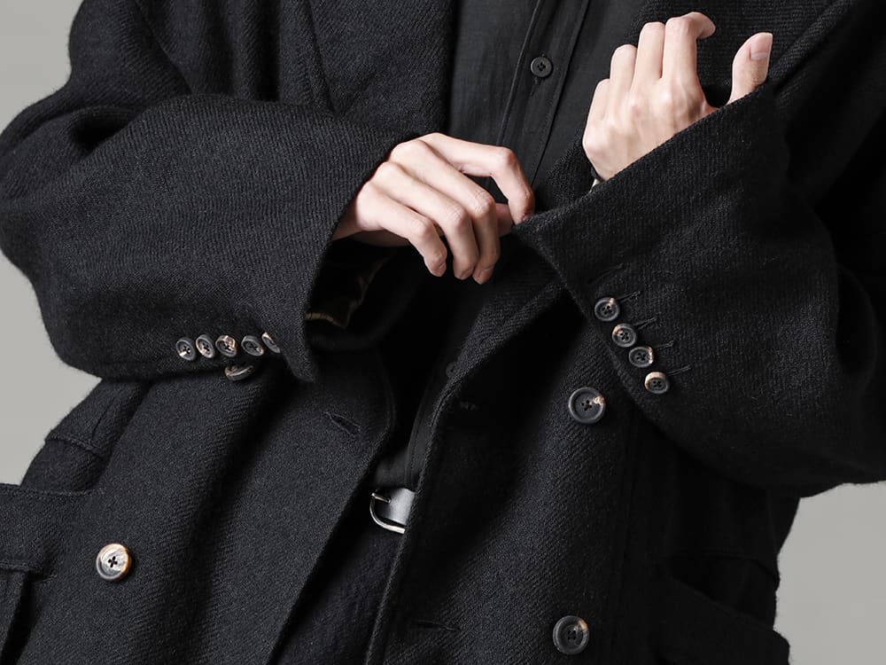 ZIGGY CHEN 22-23AW Shaped shirtrobe with a completely different look in the front and back  - 0M2231122-Double-breasted oversize coat - 0M2230719-Bi-Colour Front slit shirt dressing gown 2-002