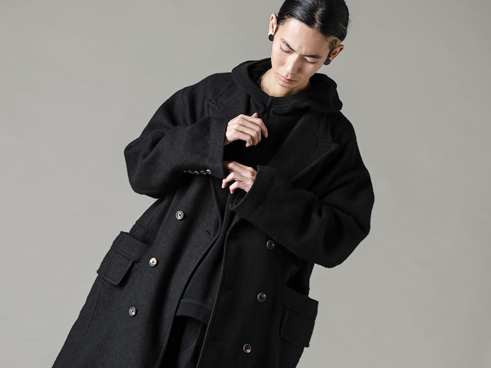 ZIGGY CHEN-ジギーチェン シーズン 見た目だけでは無く、着心地もリラックス感あふれる中間インナー  - 0M2231122-ダブルブレスト オーバーサイズコート - O14SW2-Black-吊り網フーデットスウェット ブラック 2-001